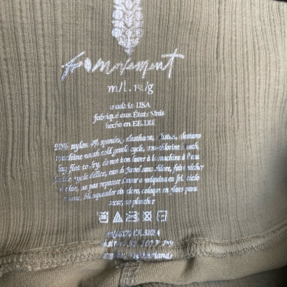 NWOT FP Movement by Free People Good Karma Flare Leggings Grey Sage Size M/L - Picture 4 of 6
